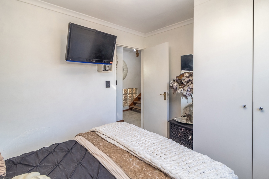 2 Bedroom Property for Sale in Parklands Western Cape